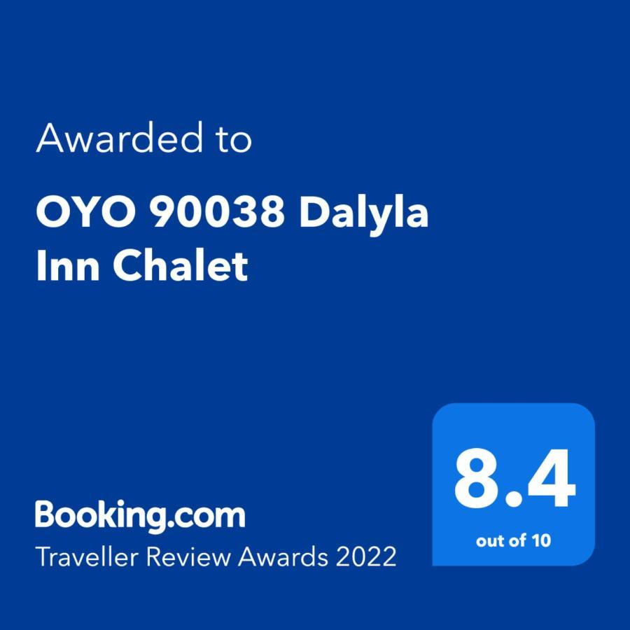Oyo 90038 Dalyla Inn Chalet Kijal Esterno foto
